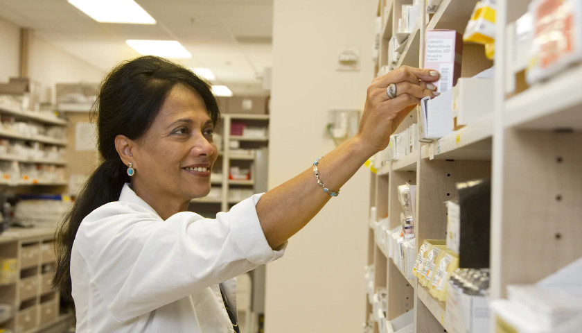 Whitmer Creates Prescription Task Force to Lower Cost of Prescription Drugs