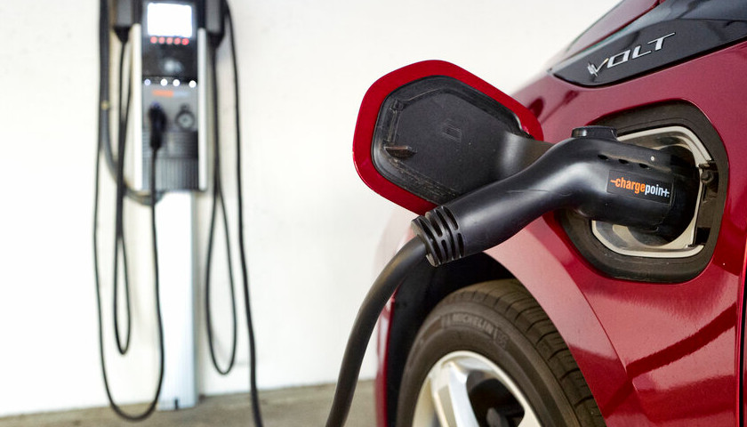 Demand for Electric Cars Fuel Detroit Manufacturers to Invest in Car Charging Stations