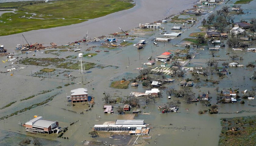 Hurricane Laura Thrashes Louisiana, but Damage Is Less Than Predicted | The Michigan Star