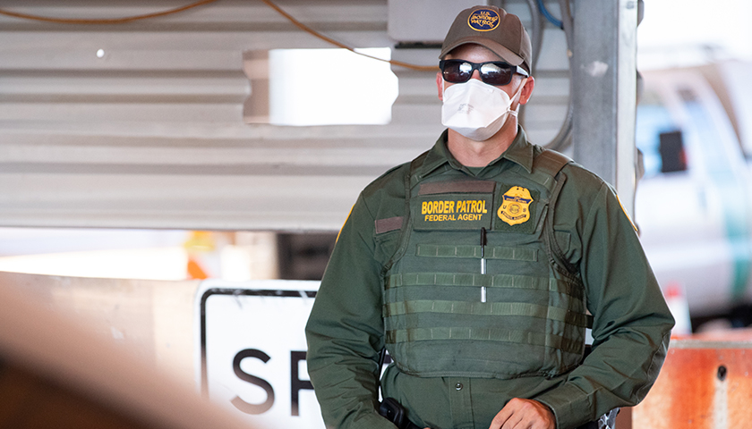On June 17, 2020, Tucson Sector Border Patrol Agents conduct operations at the Highway 86 checkpoint near Tucson, Ariz. (U.S. Customs and Border Protection photo by Jerry Glaser)
