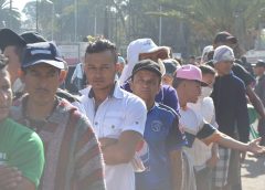 Caravan of More than 1,000 Migrants Crosses into El Paso Illegally as Chaos Erupts in Mexico